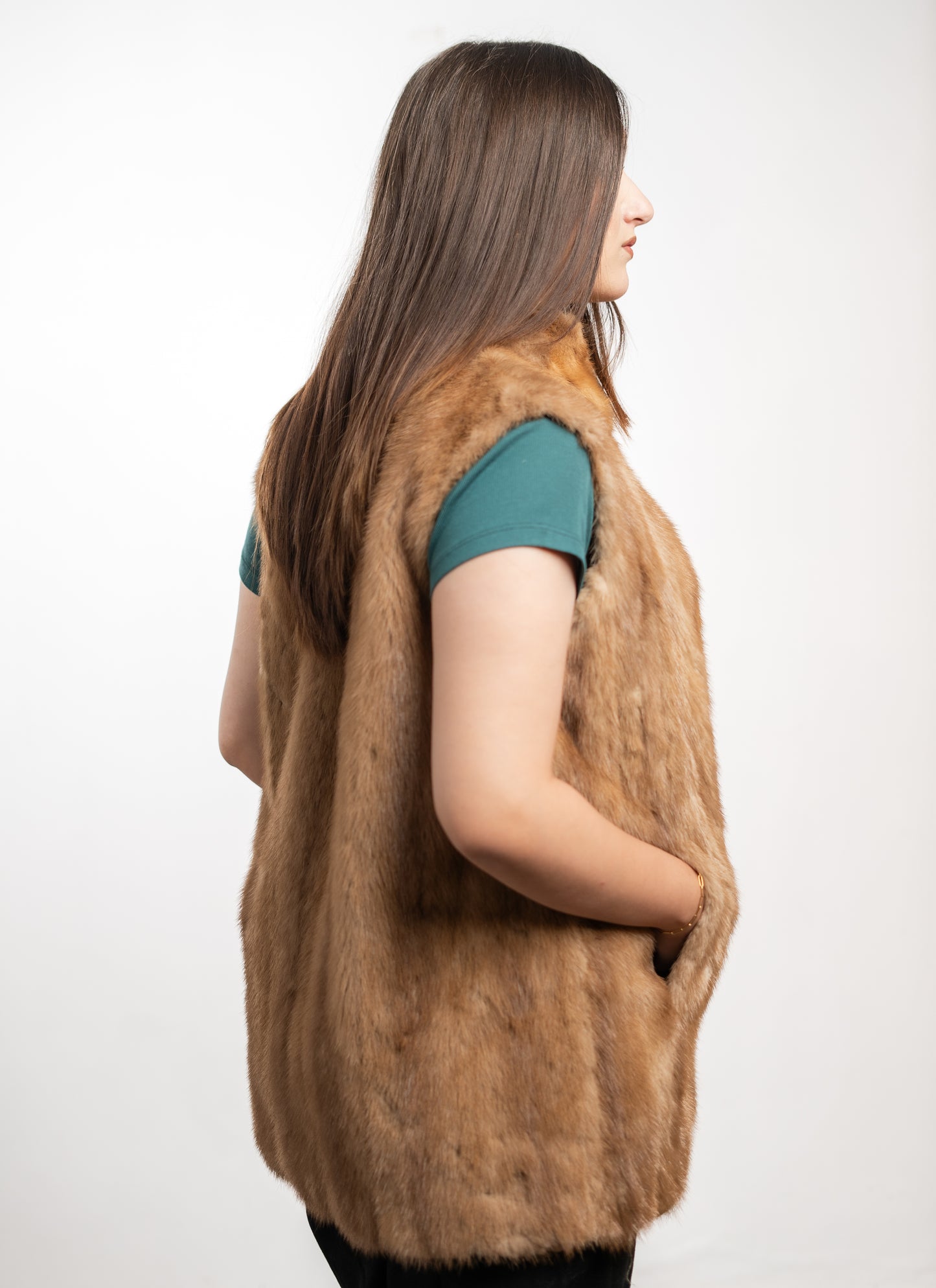 Classic Sleeve’s | Premium Sleeveless Jacket in Genuine Rabbit Fur
