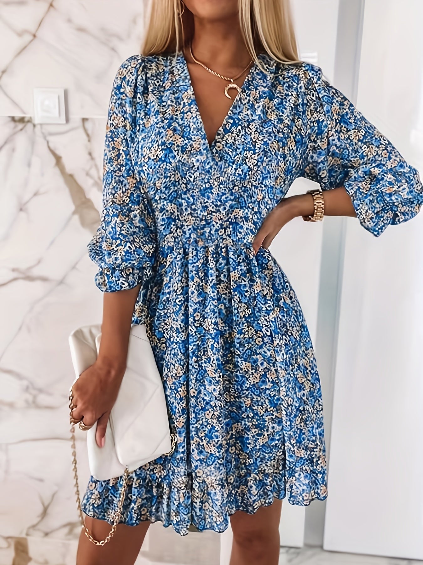 V-neck Printed Dress With Ruffled Sleeves