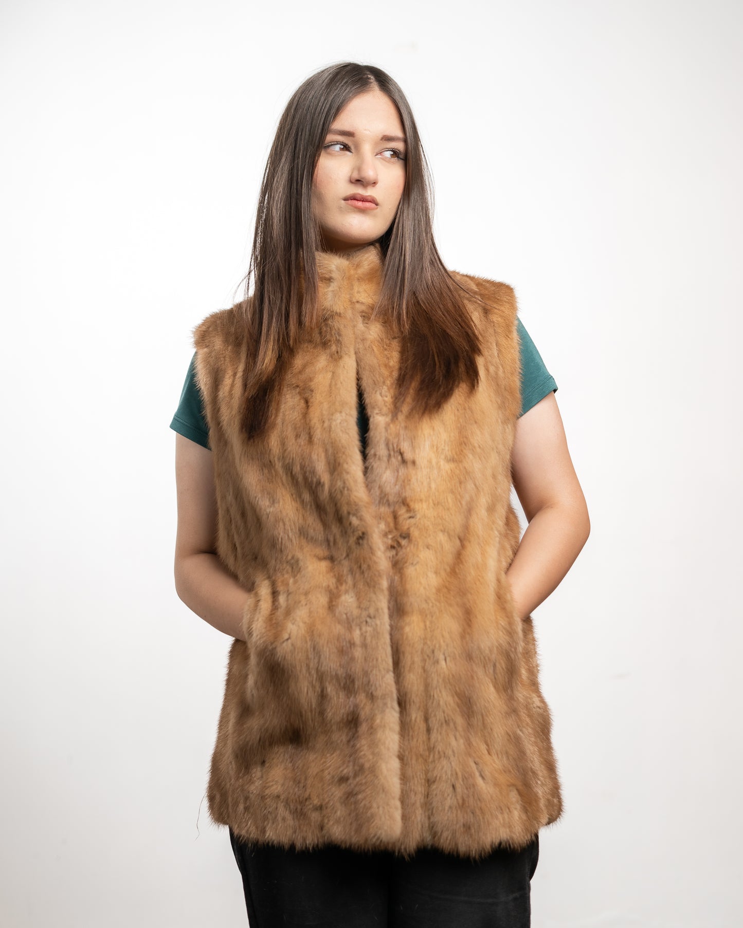 Classic Sleeve’s | Premium Sleeveless Jacket in Genuine Rabbit Fur