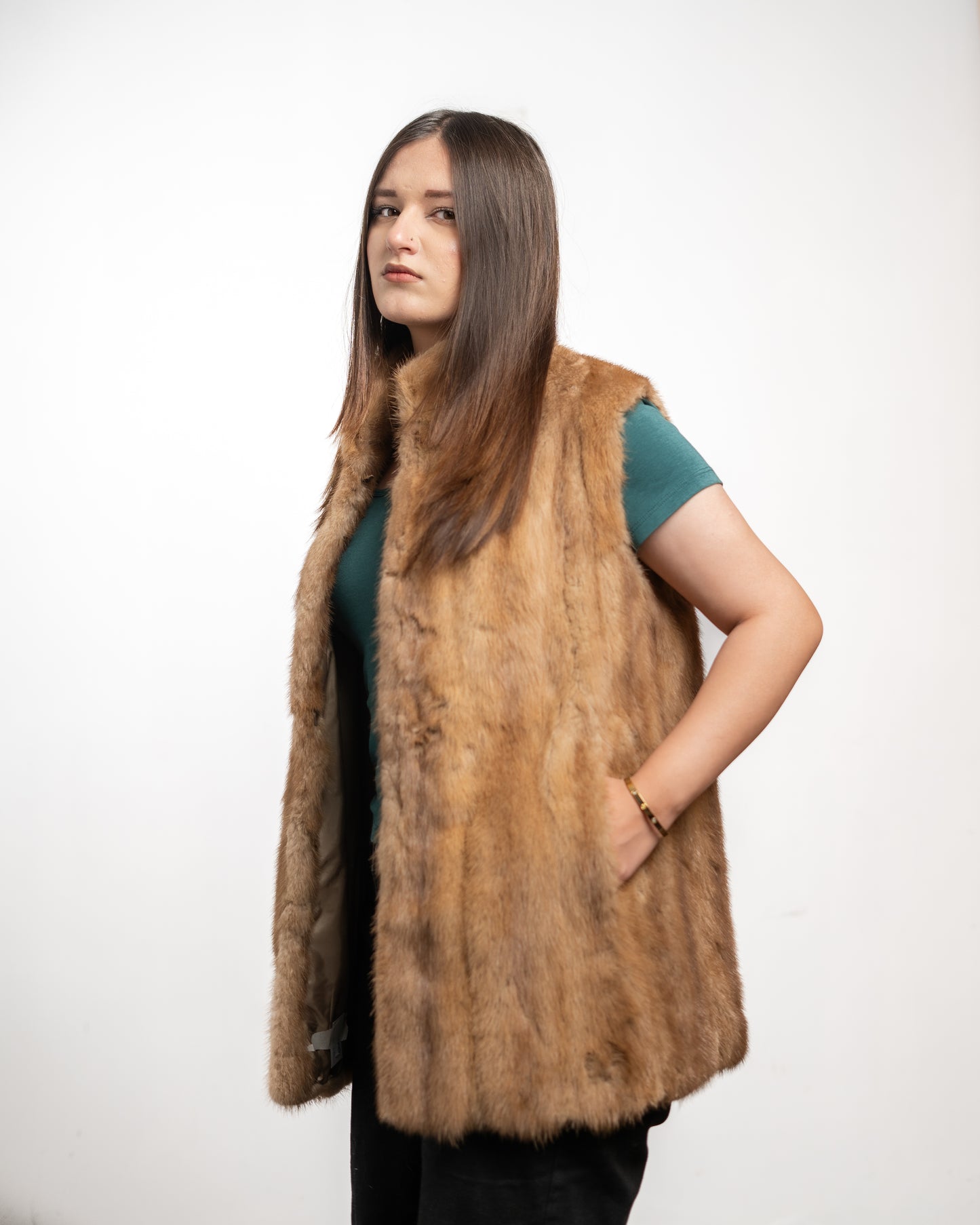 Classic Sleeve’s | Premium Sleeveless Jacket in Genuine Rabbit Fur