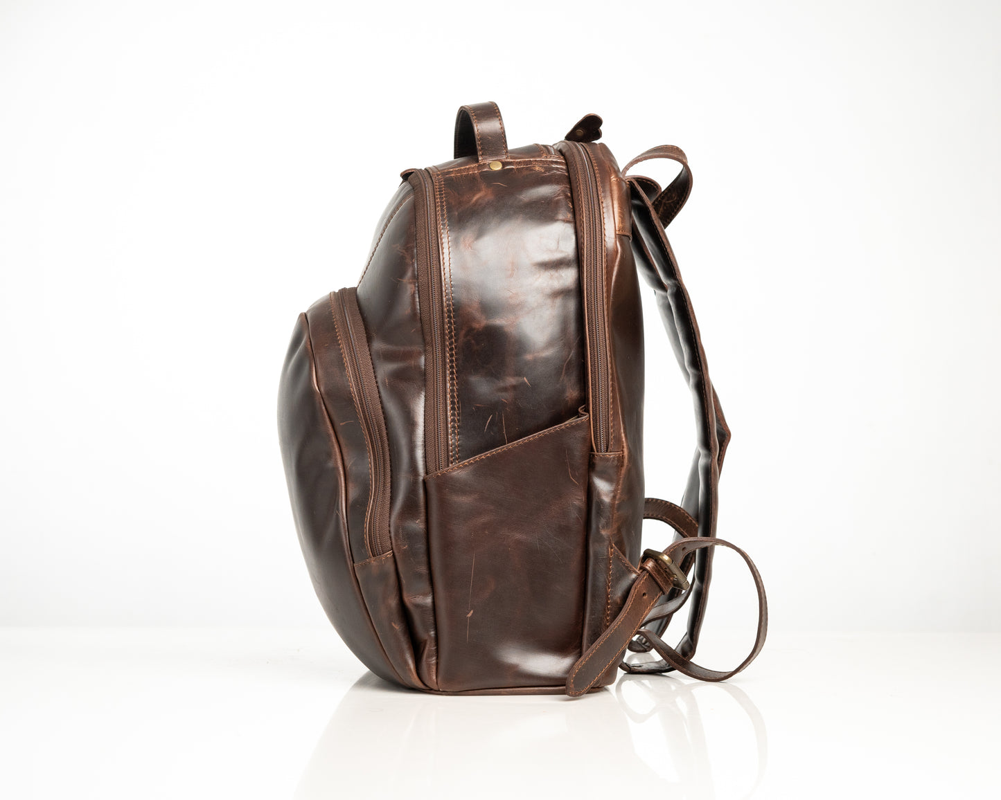 Vintage Genuine Leather Backpack – Durable & Stylish Travel Companion
