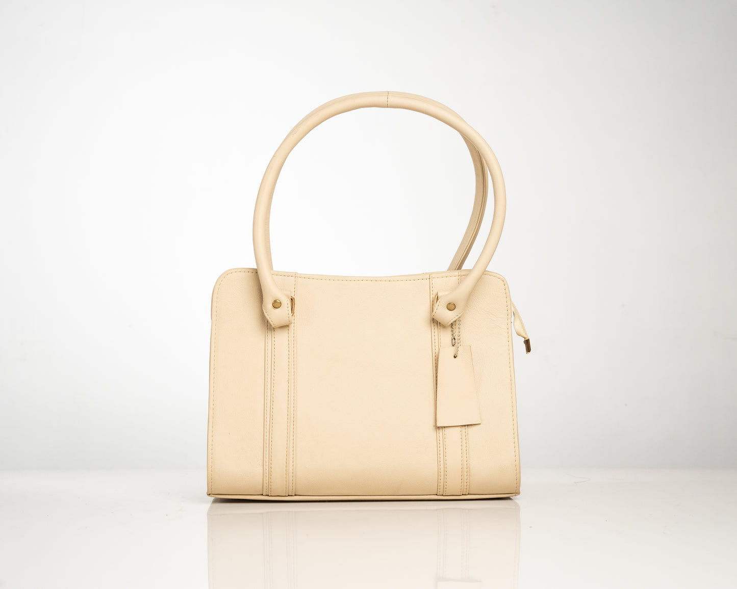 Classic Beige Structured Handbag – Elegant Everyday Leather Tote