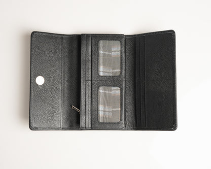 Elegant Black Leather Wallet – Vertical Trifold Design with Sleek Finish