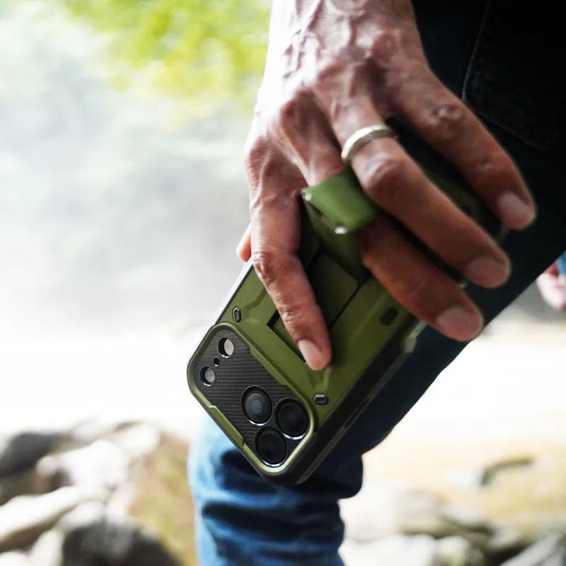 UB PRO Series iPhone 17 Pro Camera Control Button Phone Case - Guldan